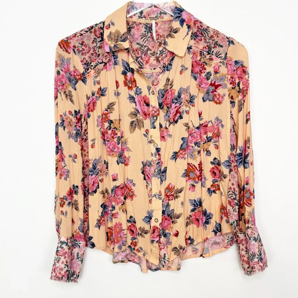 Free People Hold On To Me Printed Top in Coral XS
